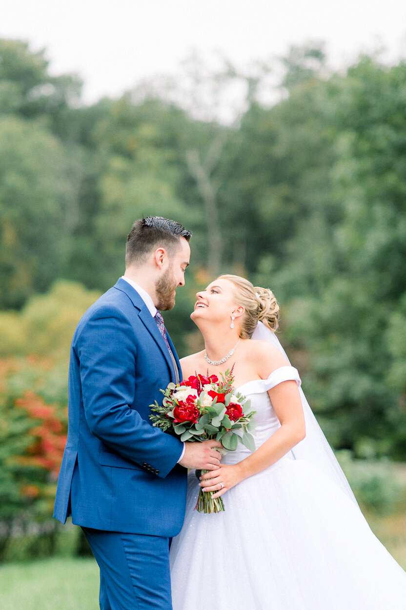 westfieldsgolfclub_virginiabrides_cliftonweddingphotographer_fallwedding_catholicwedding_virginiawedding_MitchSamantha(123).jpg