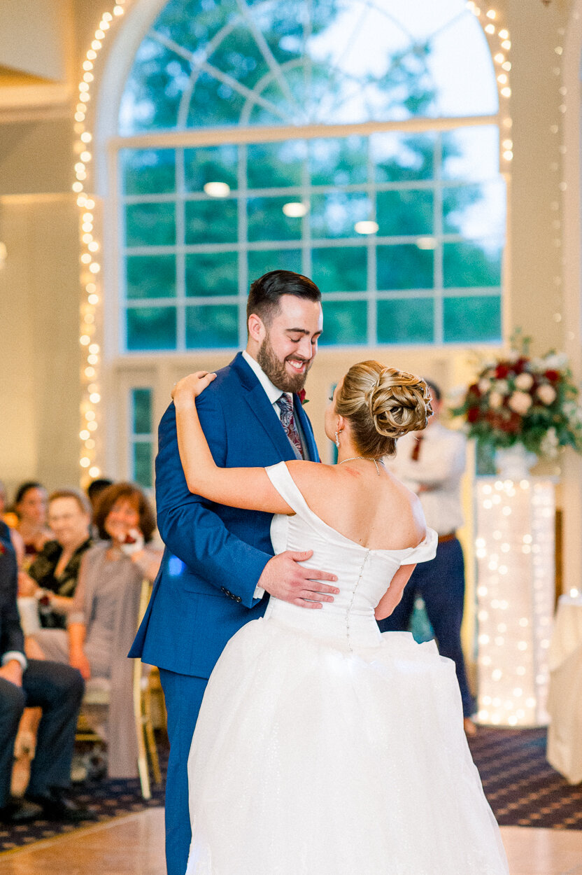 westfieldsgolfclub_virginiabrides_cliftonweddingphotographer_fallwedding_catholicwedding_virginiawedding_MitchSamantha(170).jpg