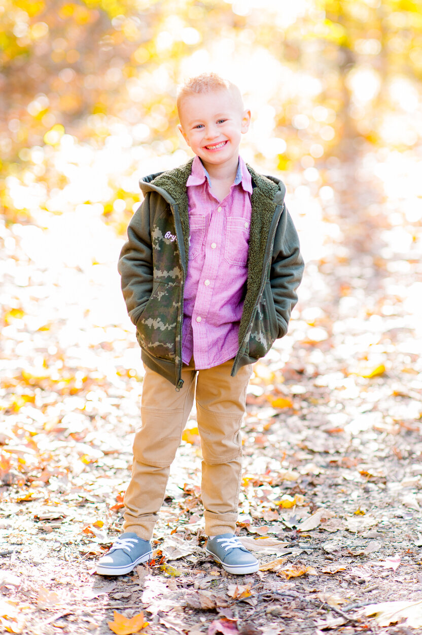 fredericksburgphotographer_familyphotos_fall_youseephotography_AlyciaFamily(1).jpg