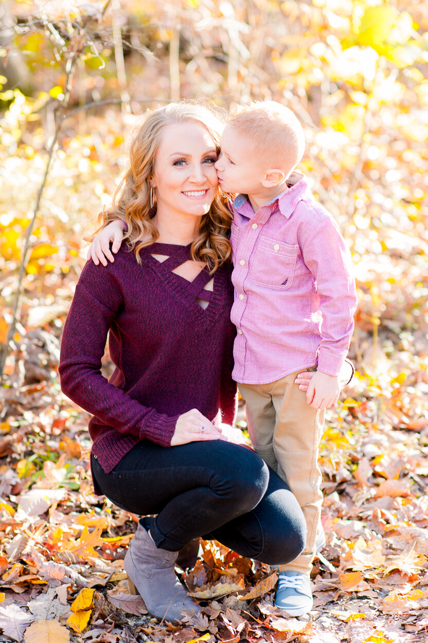 fredericksburgphotographer_familyphotos_fall_youseephotography_AlyciaFamily(3).jpg