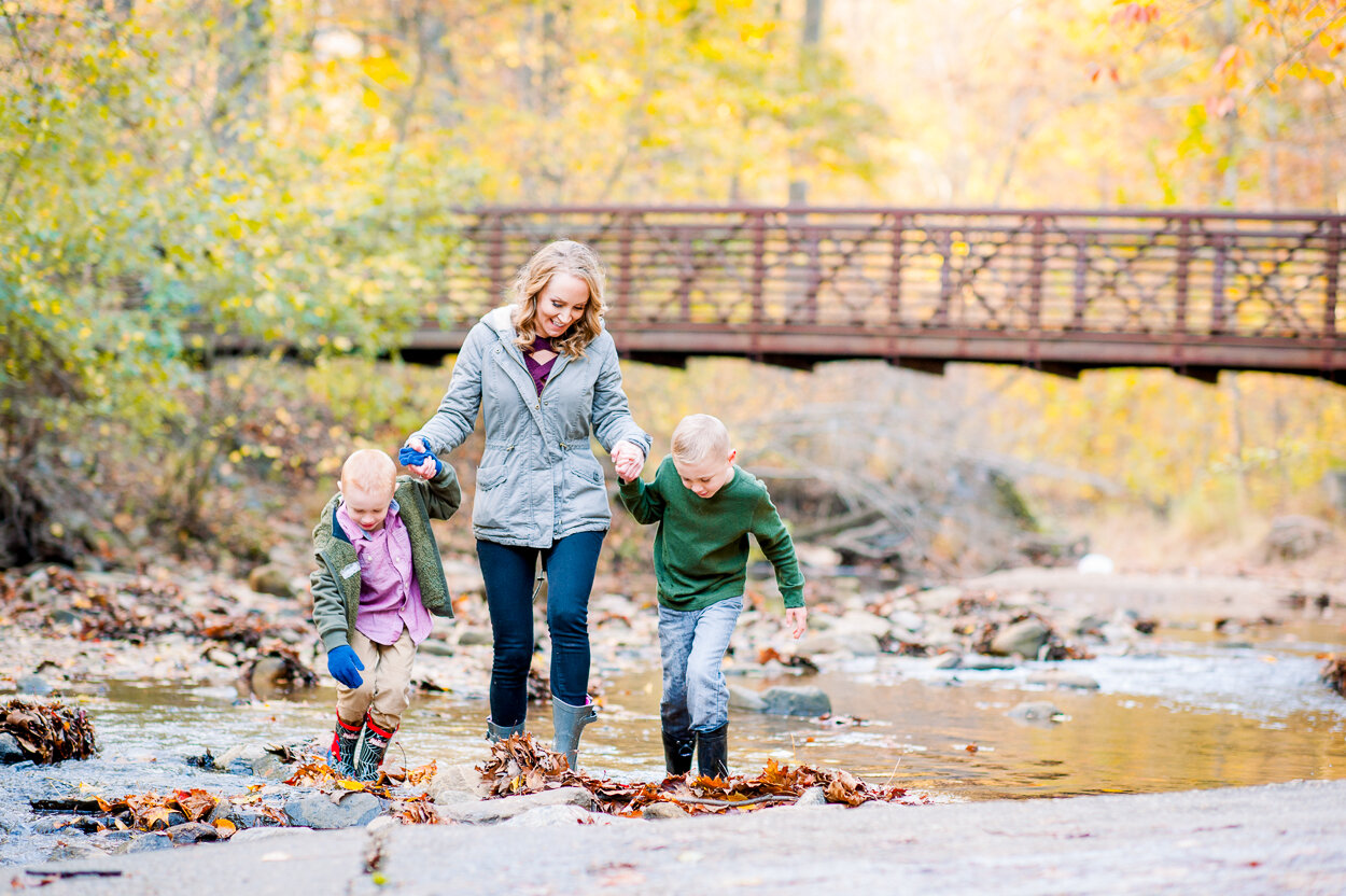 fredericksburgphotographer_familyphotos_fall_youseephotography_AlyciaFamily(26).jpg