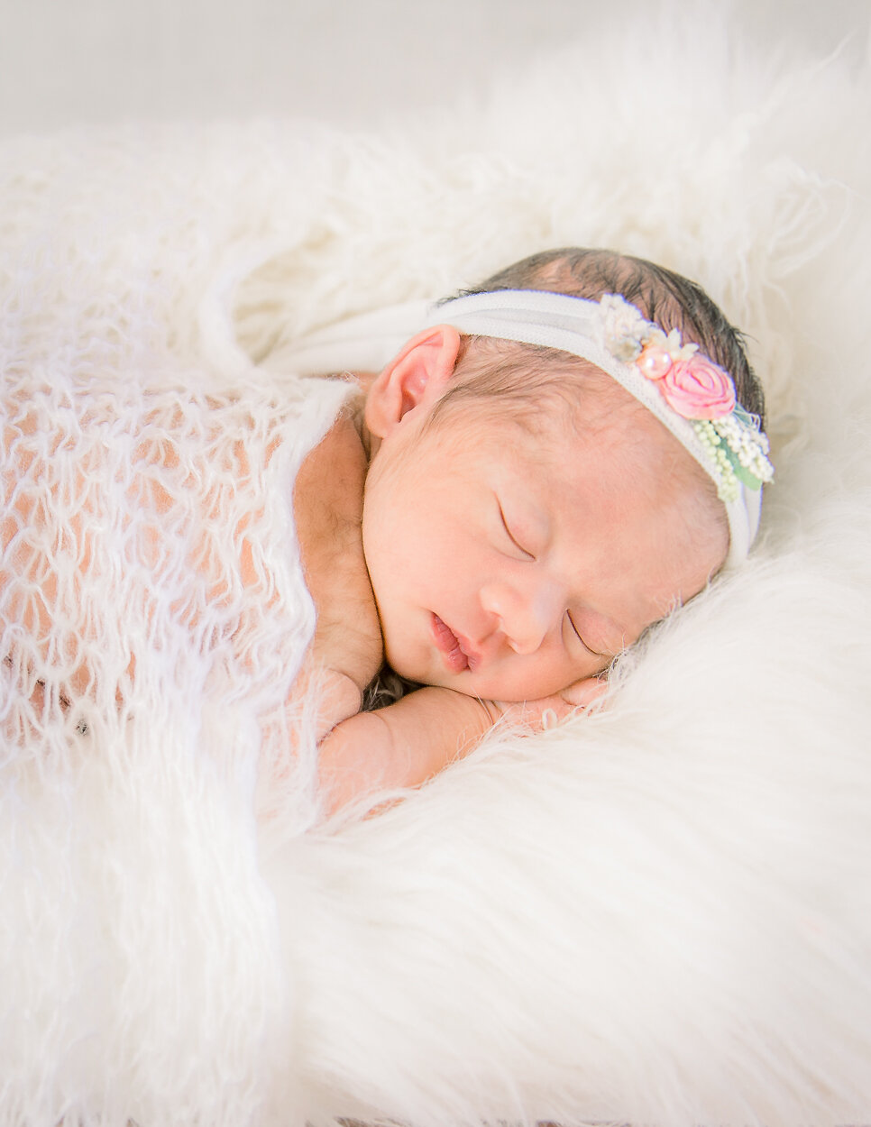 newborn_fredericksburgphotographer_woodbridgephotographer_youseephotography_babyClementine (4).jpg