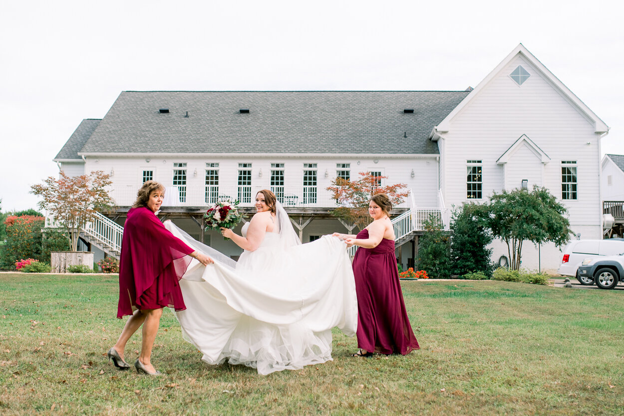 fredericksburgwedding_virginiabride_stevensonridge_fallwedding_youseephotography_CarrieSterling (25).jpg