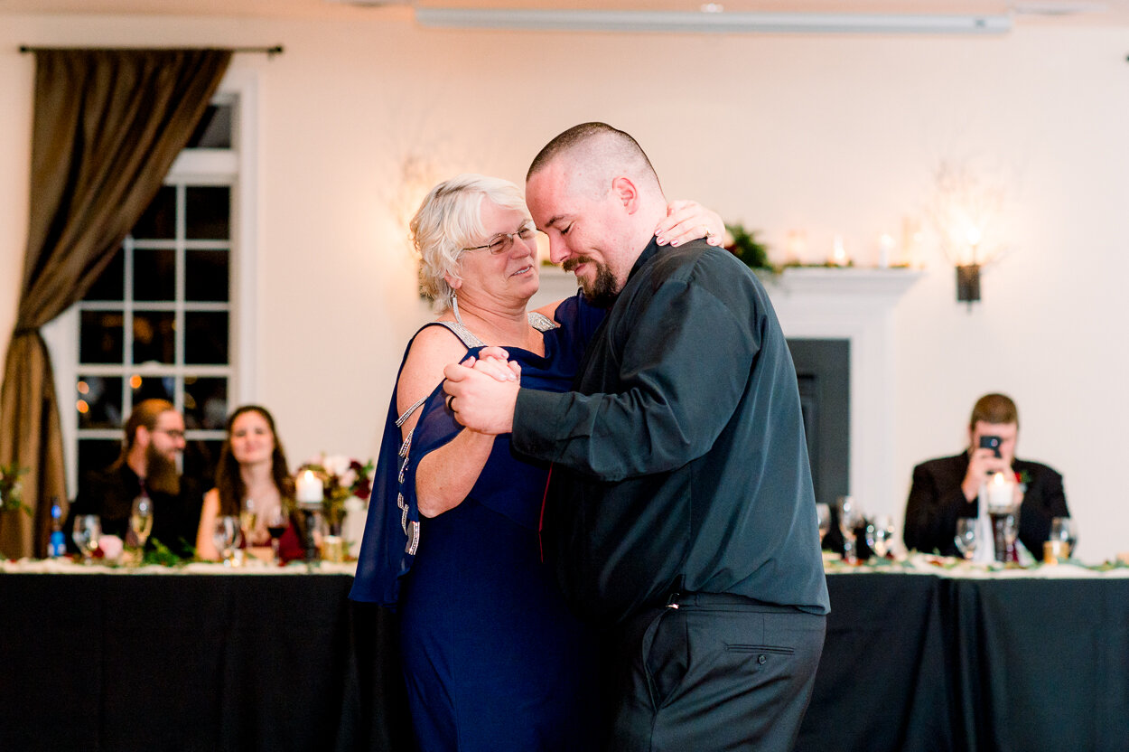 fredericksburgwedding_virginiabride_stevensonridge_fallwedding_youseephotography_CarrieSterling (102).jpg