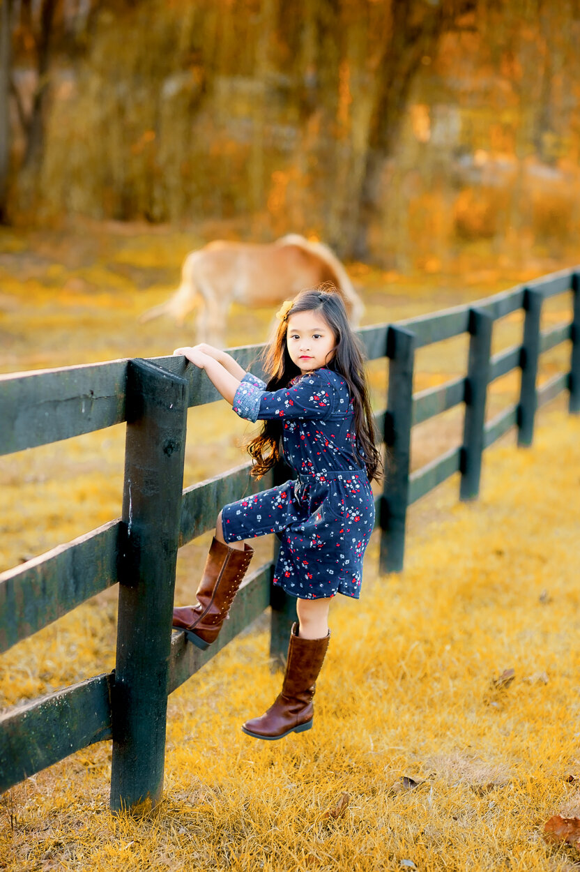 appleorchard_fall_familyphotos_fredericksburgphotographer_novaphotographer_youseephotography3.jpg