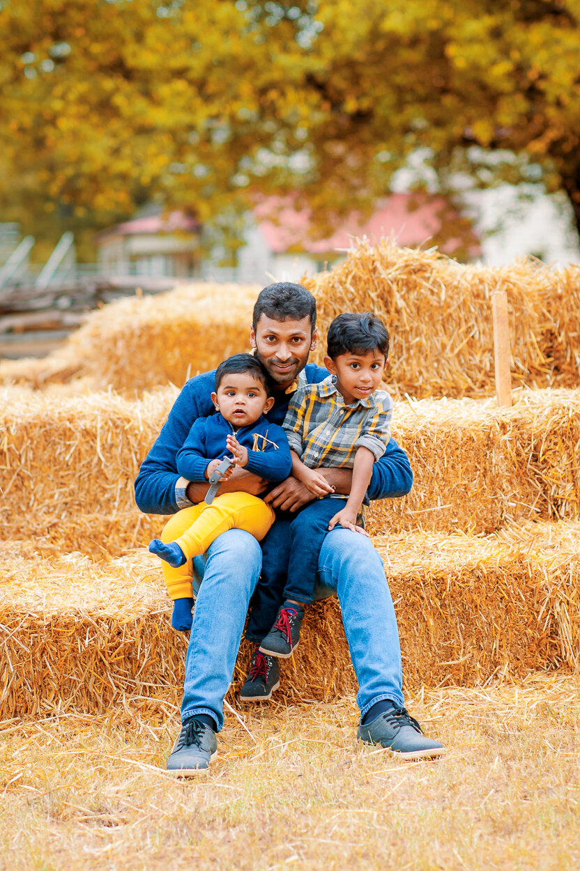 richmondphotographer_CrumpPark_MeadowFarm_fall_familyphotos_youseephotography_SmithaFamily (4).jpg