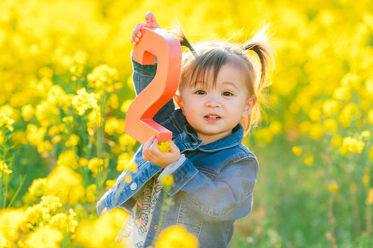 fredericksburgphotographer_familyphoto_yellowflowerfield_youseephotography_spring27.jpg