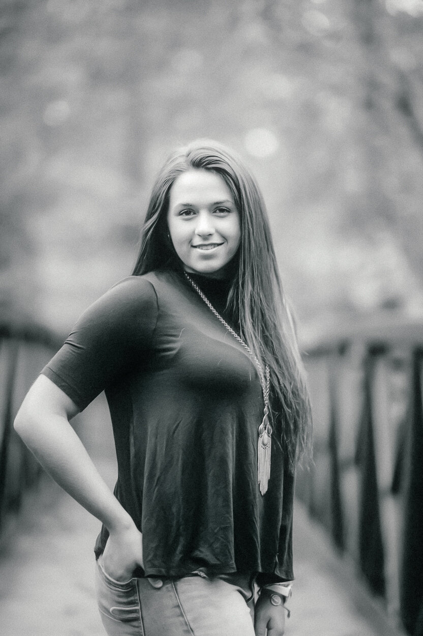 fredericksburgphotographer_seniorphoto_seniorhighschool_alumnspring_youseephotography_jenna13.jpg