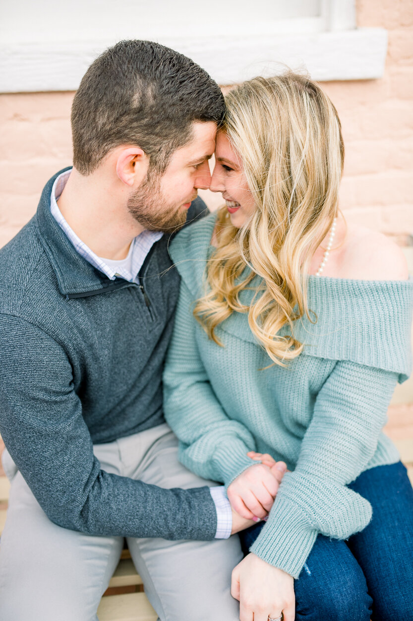 downtownFredericksburg_fredericksburgphotographer_engagementsession_youseephotography_TaylorDavid5.jpg