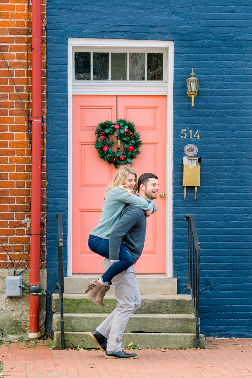 downtownFredericksburg_fredericksburgphotographer_engagementsession_youseephotography_TaylorDavid11.jpg