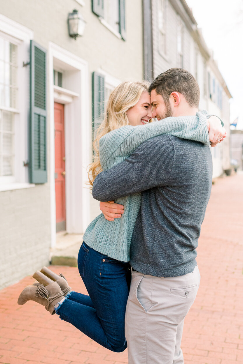 downtownFredericksburg_fredericksburgphotographer_engagementsession_youseephotography_TaylorDavid17.jpg