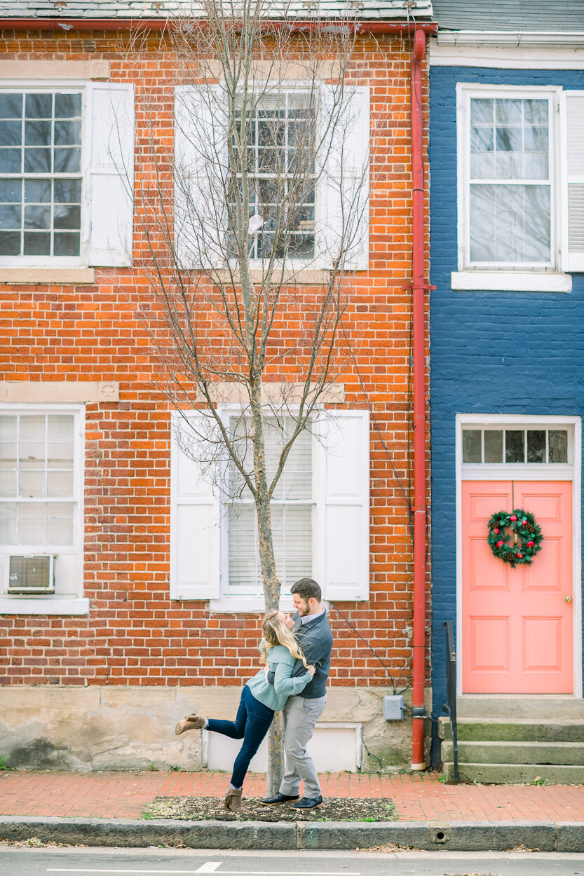 downtownFredericksburg_fredericksburgphotographer_engagementsession_youseephotography_TaylorDavid22.jpg