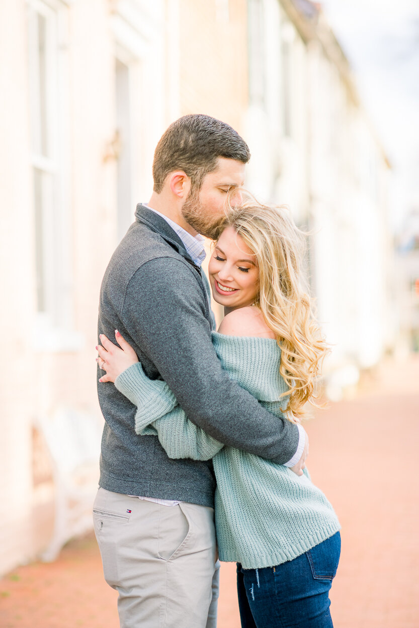 downtownFredericksburg_fredericksburgphotographer_engagementsession_youseephotography_TaylorDavid32.jpg