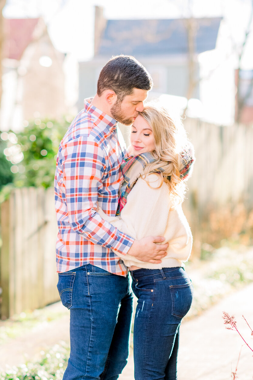 downtownFredericksburg_fredericksburgphotographer_engagementsession_youseephotography_TaylorDavid40.jpg