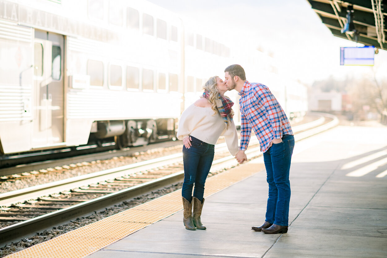 downtownFredericksburg_fredericksburgphotographer_engagementsession_youseephotography_TaylorDavid42.jpg