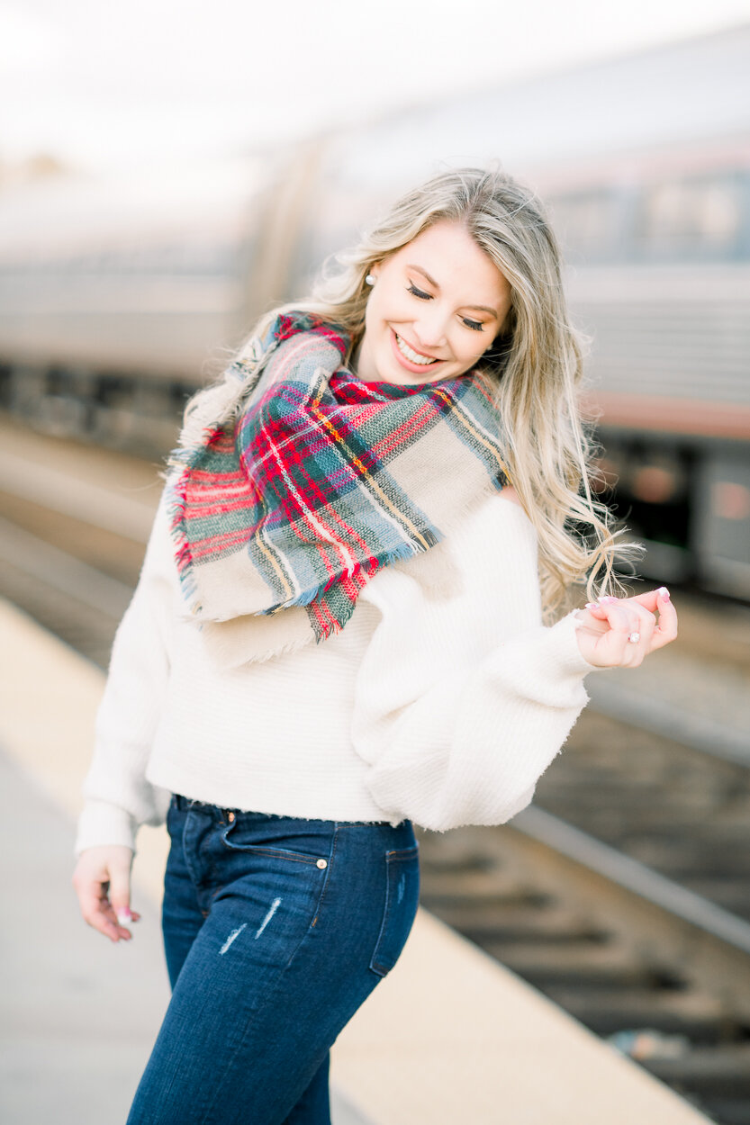 downtownFredericksburg_fredericksburgphotographer_engagementsession_youseephotography_TaylorDavid57.jpg