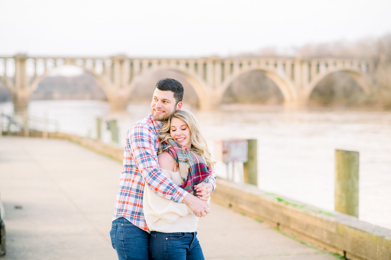 downtownFredericksburg_fredericksburgphotographer_engagementsession_youseephotography_TaylorDavid70.jpg