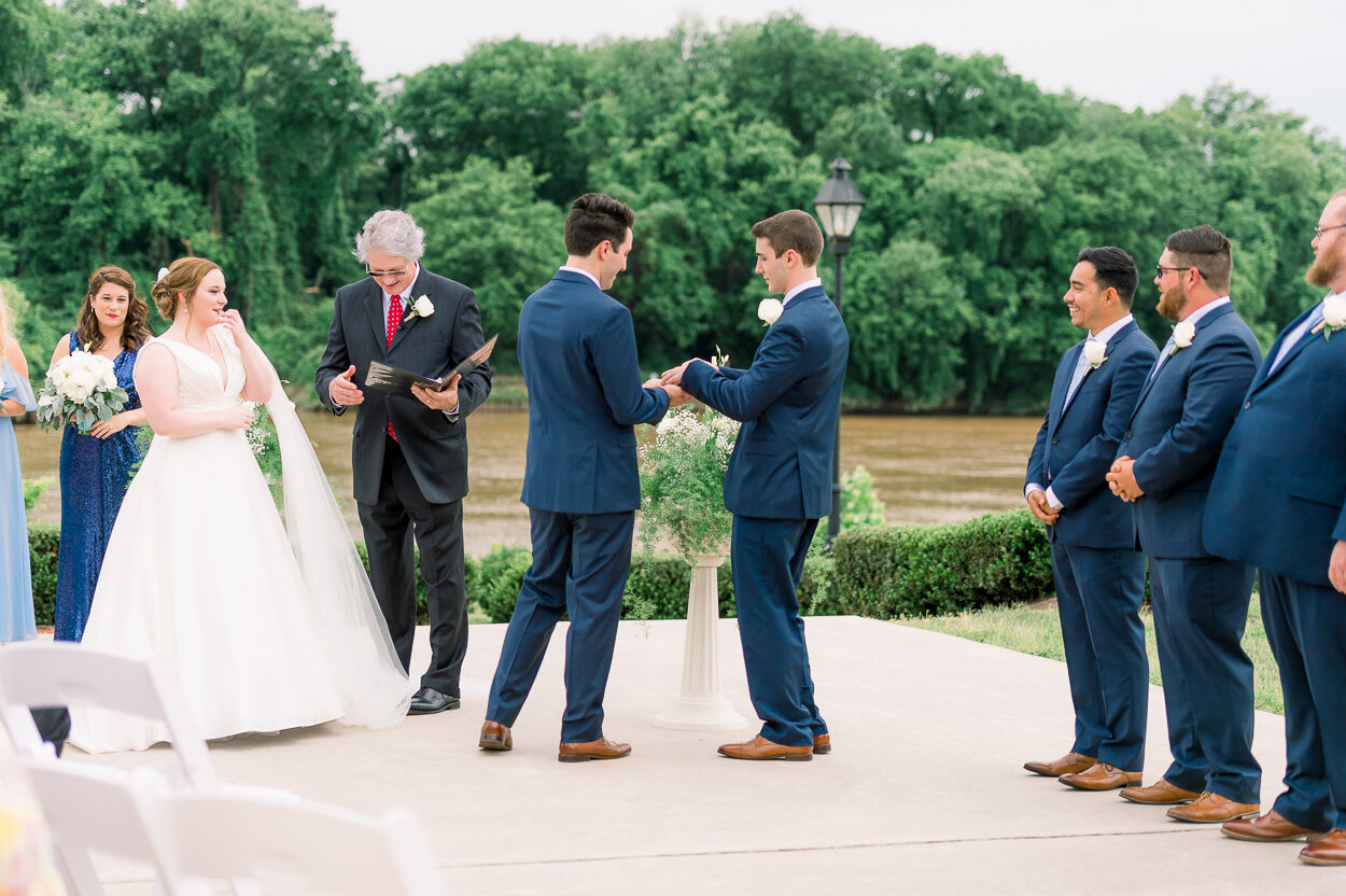 boathouseRockettsLanding_downtownRichmondWedding_youseephotography_BrynneDylan94.jpg