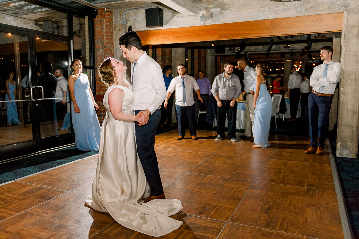 boathouseRockettsLanding_downtownRichmondWedding_youseephotography_BrynneDylan12.jpg