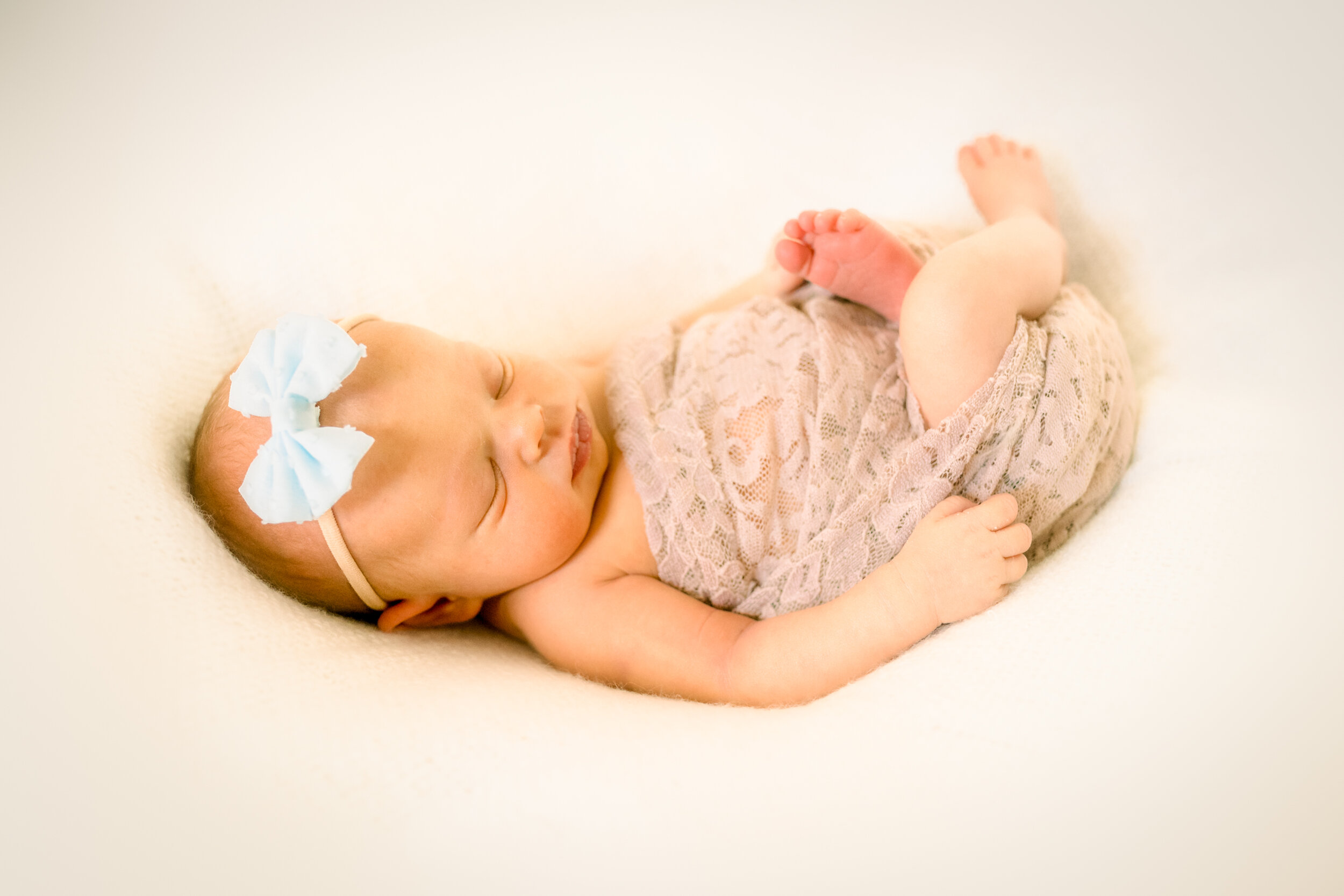 newborn_fredericksburgphotographer_youseephotography_babyC40.jpg