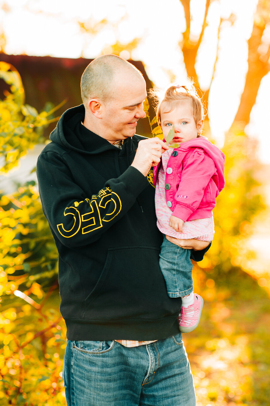 downtownfredericksburg_Fall_familyphotos_youseephotography_SlaughterPenFarm9.jpg