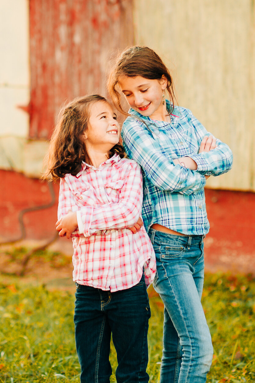 downtownfredericksburg_Fall_familyphotos_youseephotography_SlaughterPenFarm30.jpg