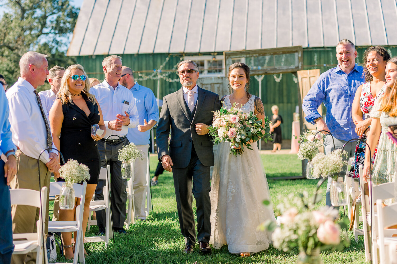 GlasgowFarm_Fredericksburg_BarnWedding_youseephotography_LeeannaNick_pic72.jpg