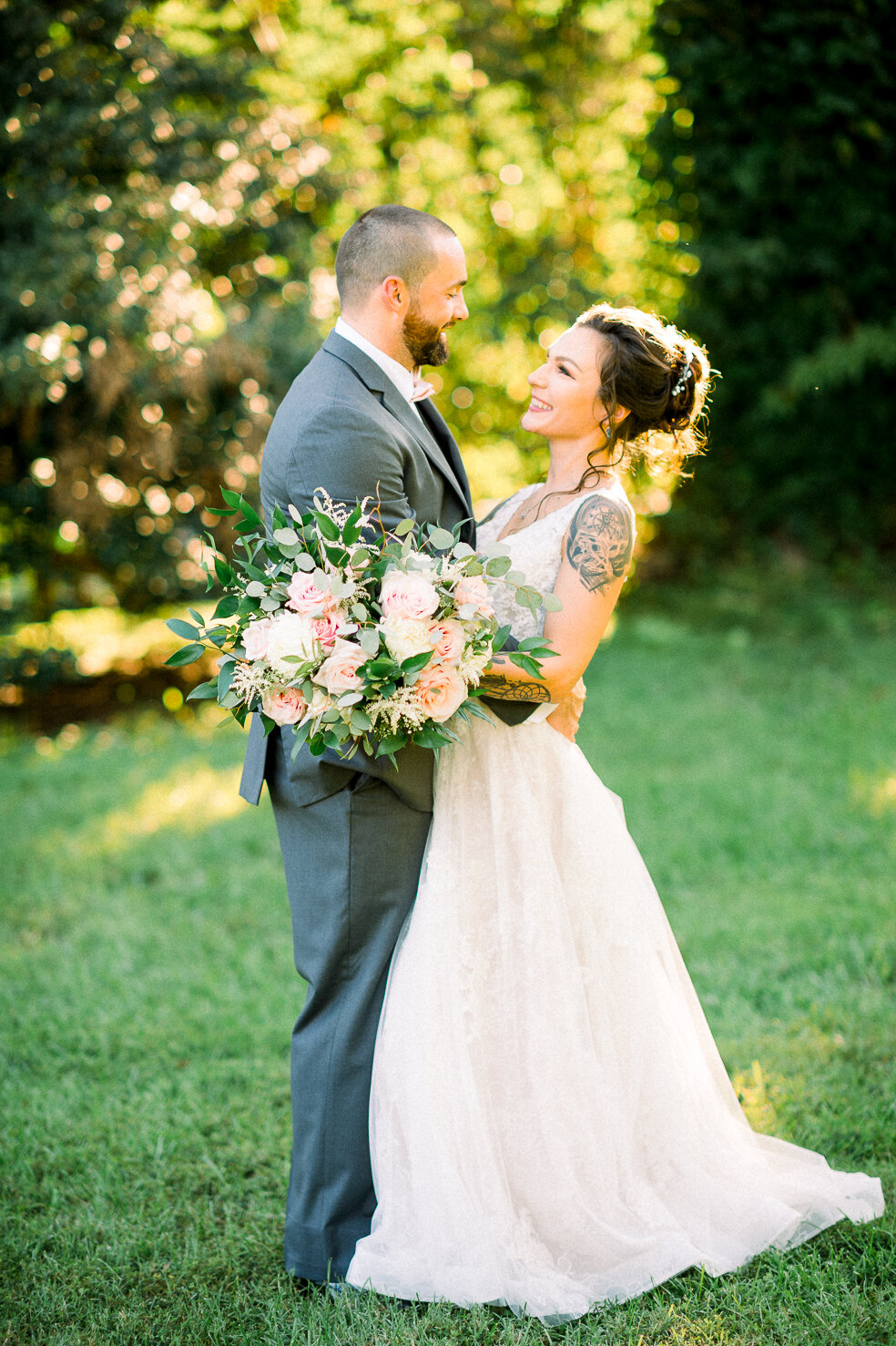 GlasgowFarm_Fredericksburg_BarnWedding_youseephotography_LeeannaNick_pic144.jpg