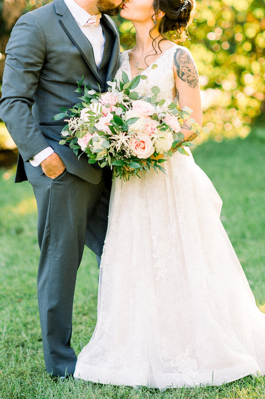 GlasgowFarm_Fredericksburg_BarnWedding_youseephotography_LeeannaNick_pic151.jpg