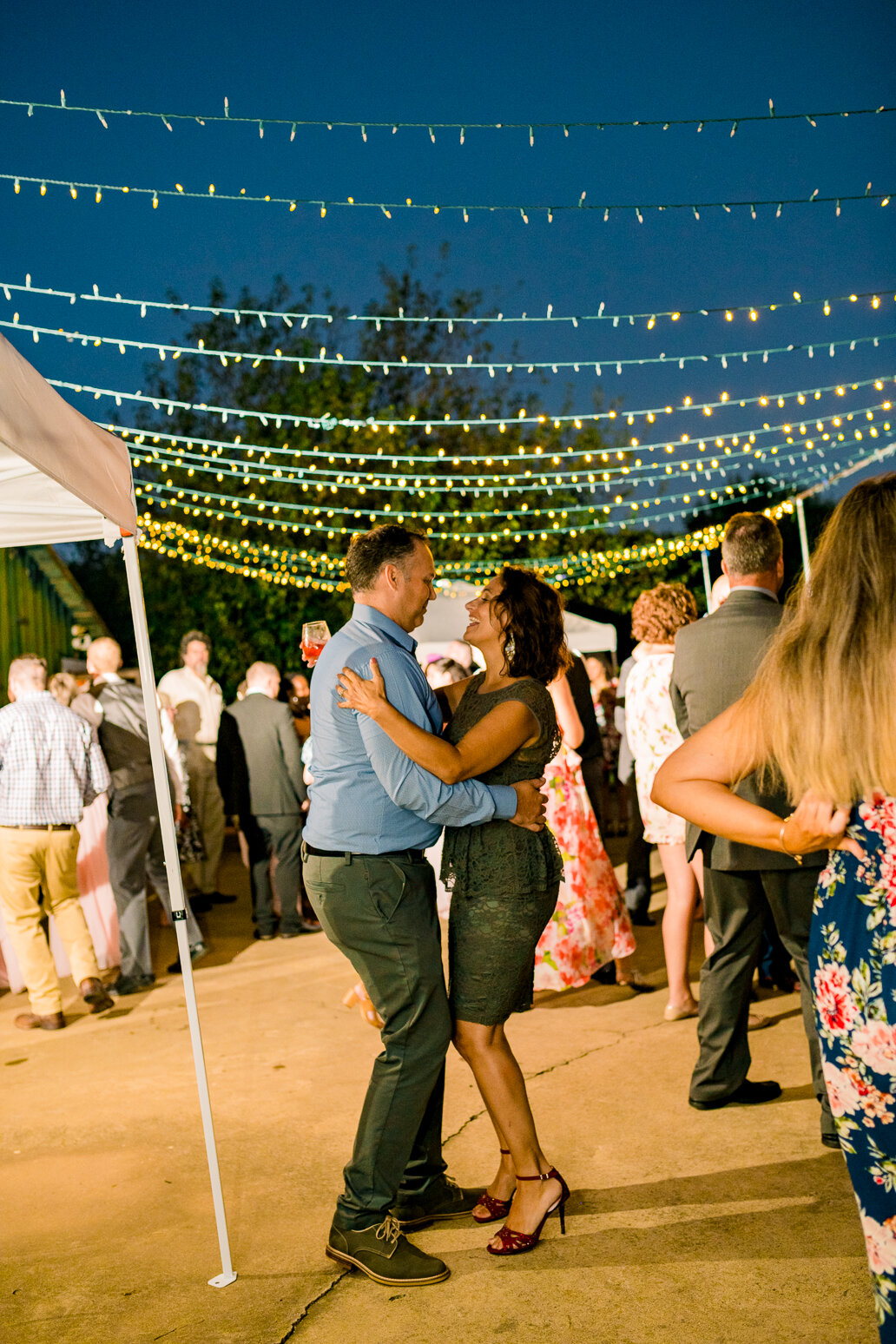 GlasgowFarm_Fredericksburg_BarnWedding_youseephotography_LeeannaNick_pic200.jpg