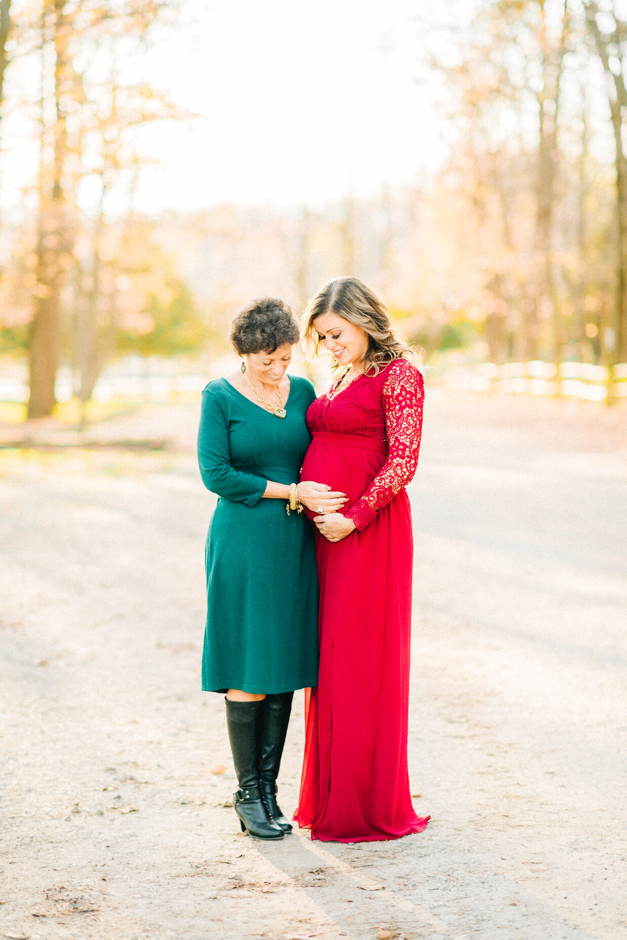 maternity_northernvirginia_fredericksburg_woodbridge_Fall_youseephotography_AlexisChris_pic3.jpg