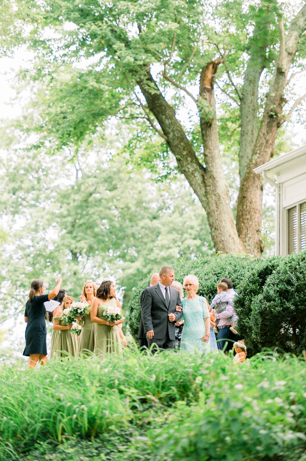 blackhorseInn_warrentonwedding_youseephotography_TaylorDavid_pic101.jpg