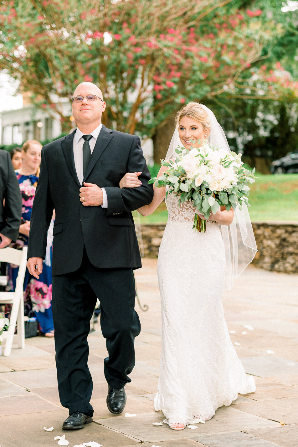 blackhorseInn_warrentonwedding_youseephotography_TaylorDavid_pic119.jpg