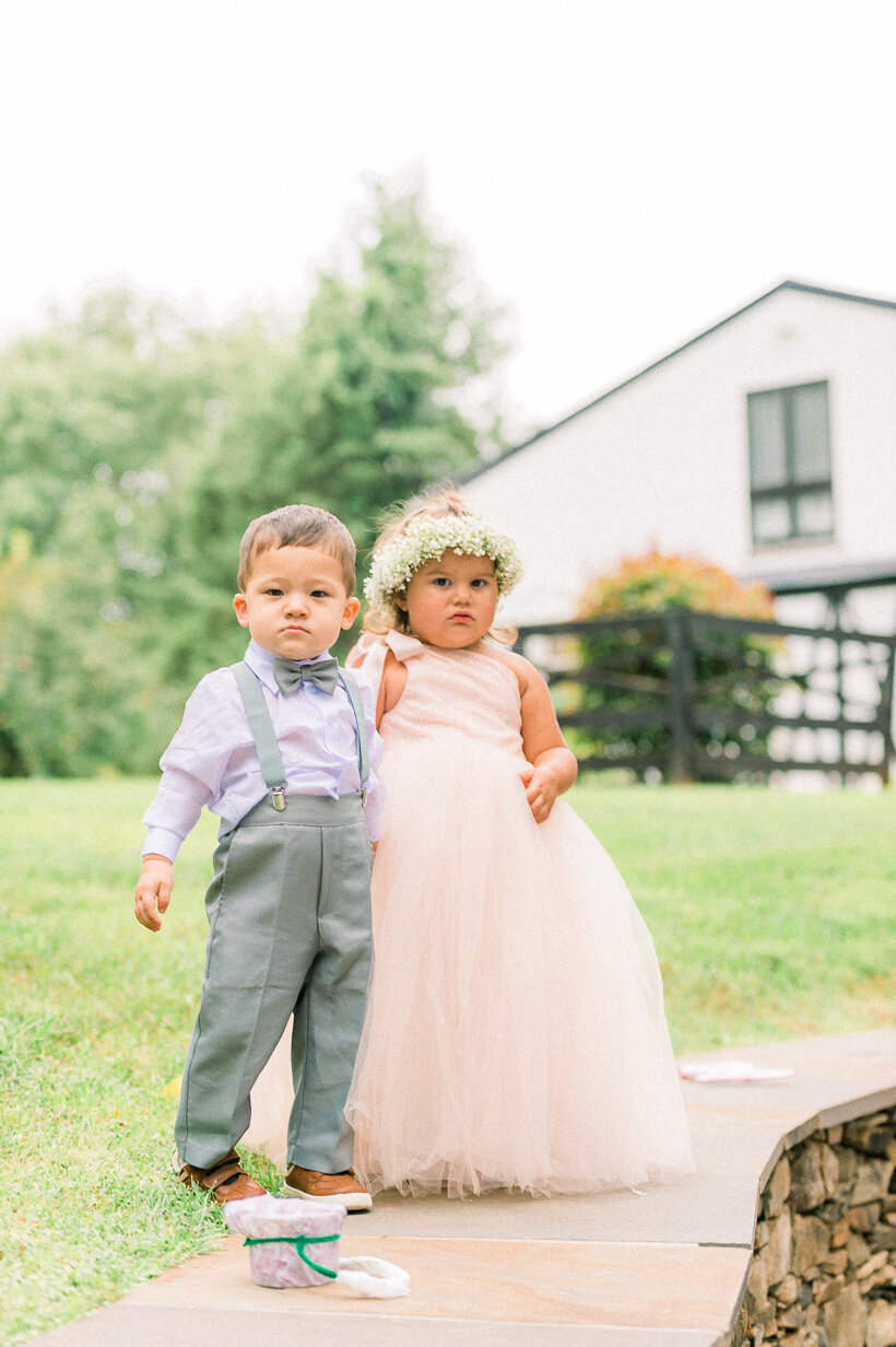 blackhorseInn_warrentonwedding_youseephotography_TaylorDavid_pic149.jpg