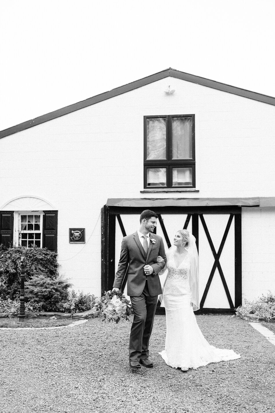 blackhorseInn_warrentonwedding_youseephotography_TaylorDavid_pic190.jpg