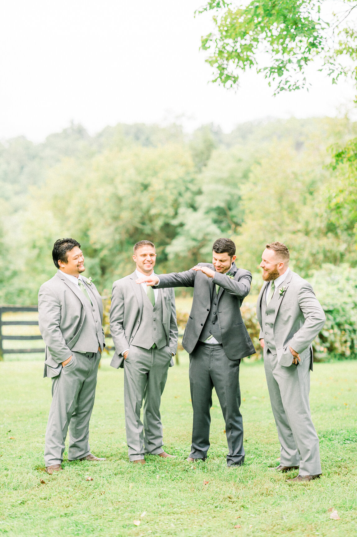 blackhorseInn_warrentonwedding_youseephotography_TaylorDavid_pic199.jpg