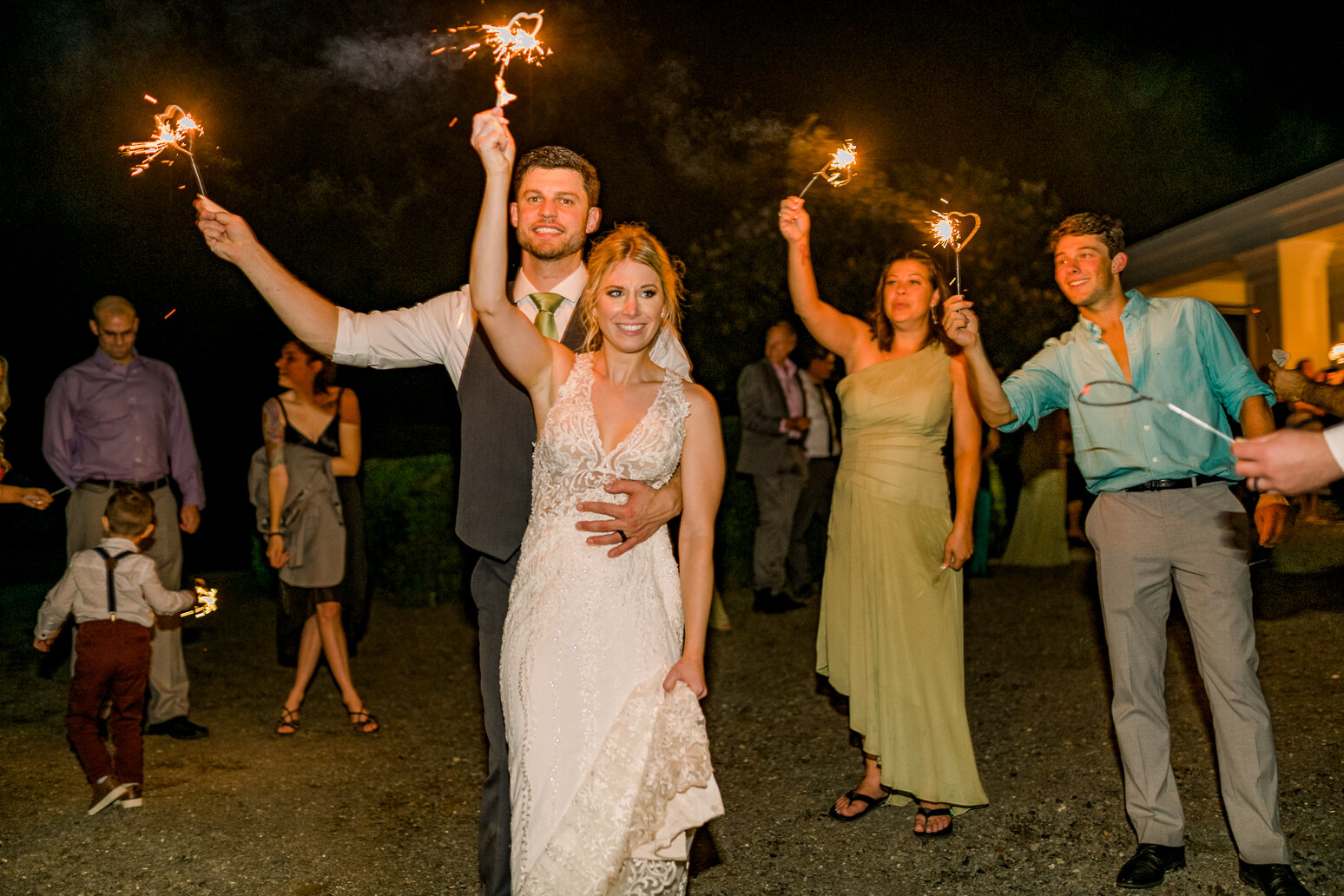 blackhorseInn_warrentonwedding_youseephotography_TaylorDavid_pic282.jpg