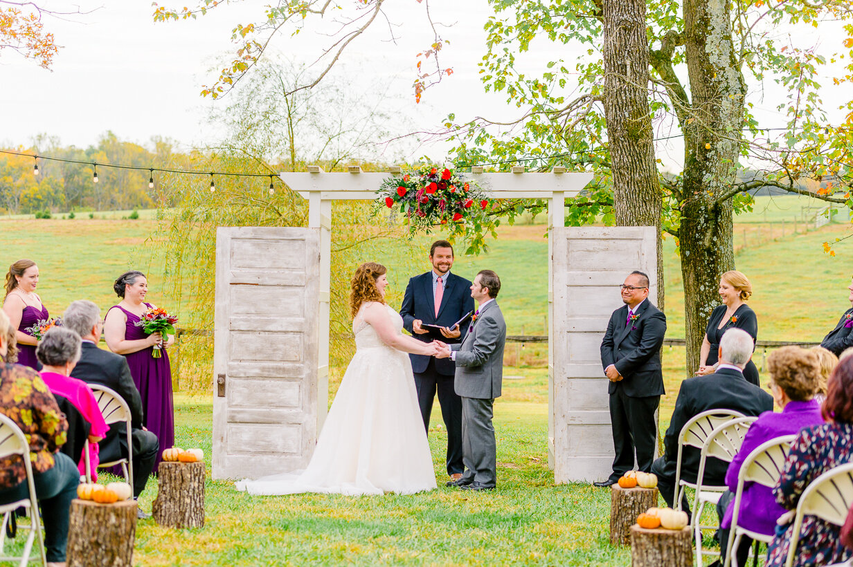 FredericksburgWedding_OakCreekFarm_Fall_lightandairy_youseephotography_SS_pic56.jpg