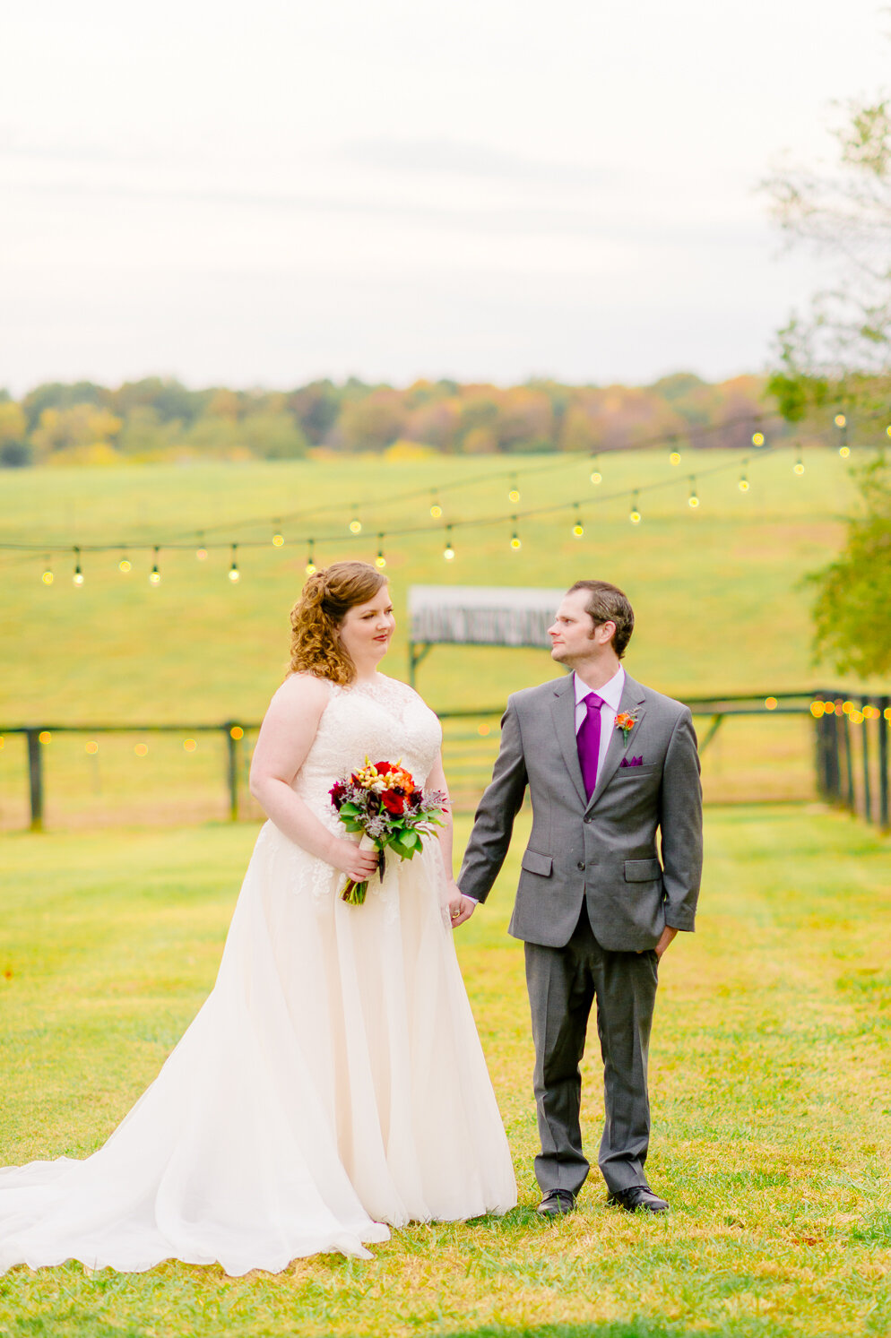 FredericksburgWedding_OakCreekFarm_Fall_lightandairy_youseephotography_SS_pic119.jpg