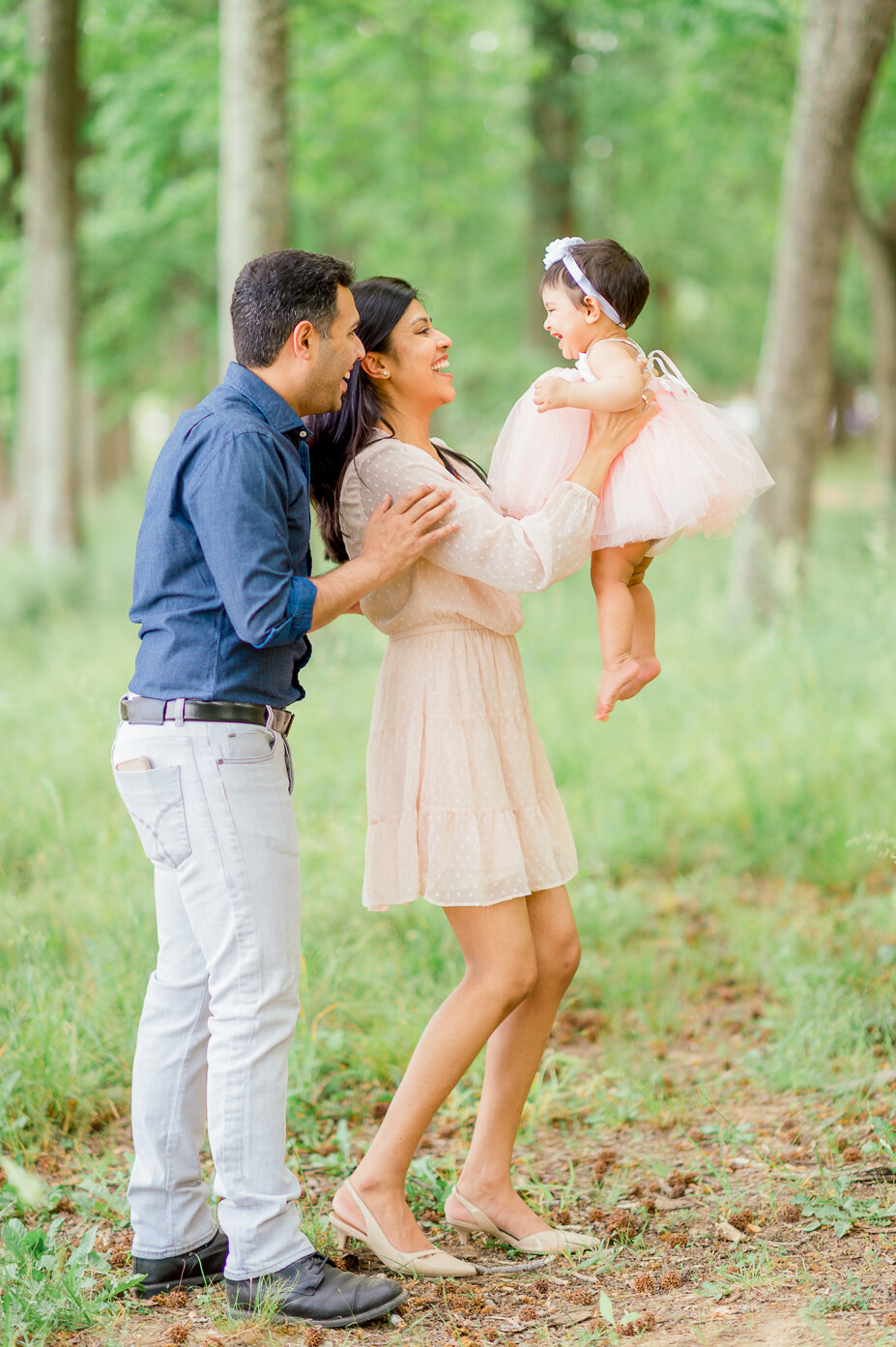 familysession_cakesmash_firstbirthday_fredericksburgphotographer_youseephotography_babySia_pic8.jpg