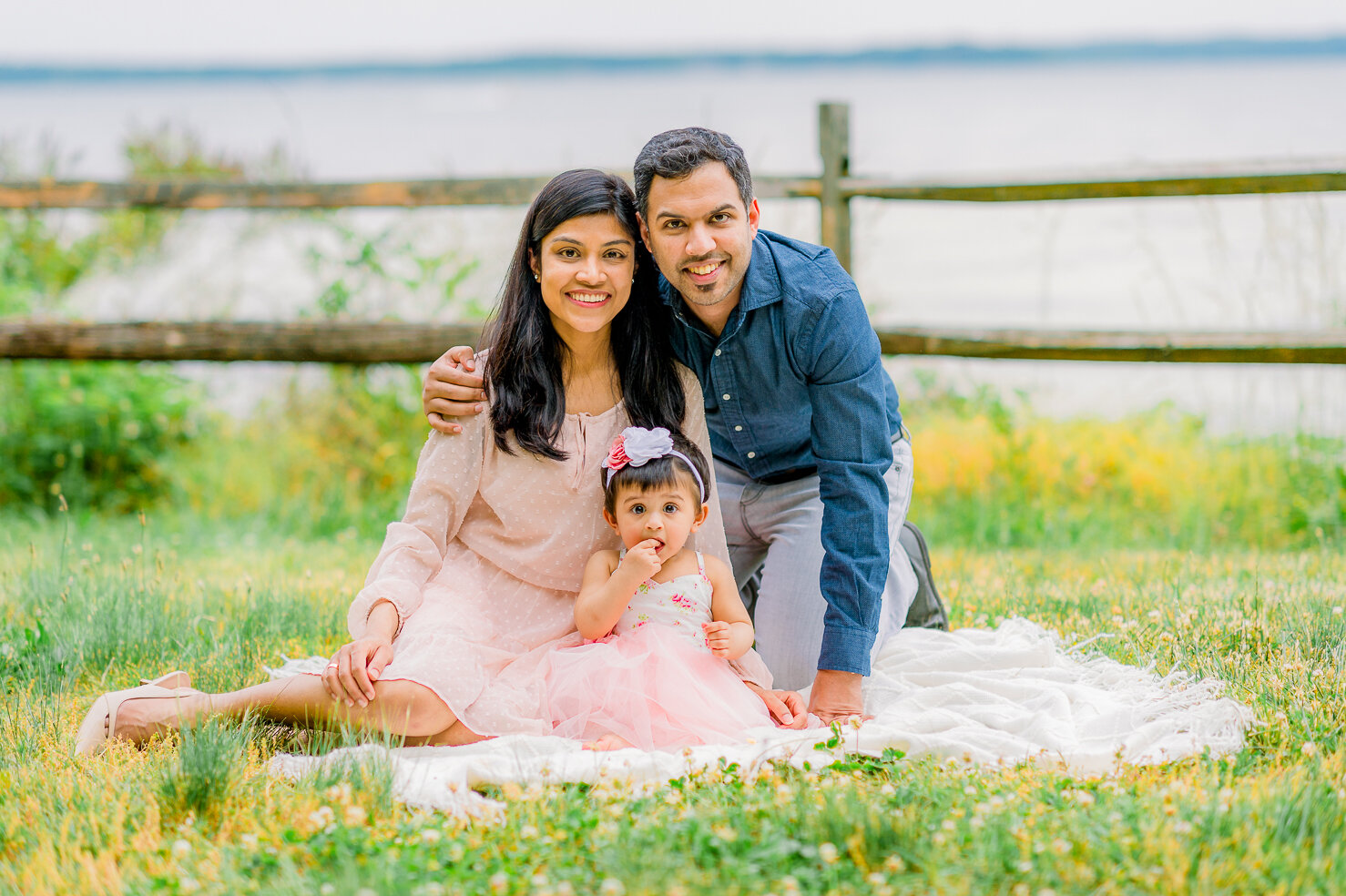 familysession_cakesmash_firstbirthday_fredericksburgphotographer_youseephotography_babySia_pic23.jpg