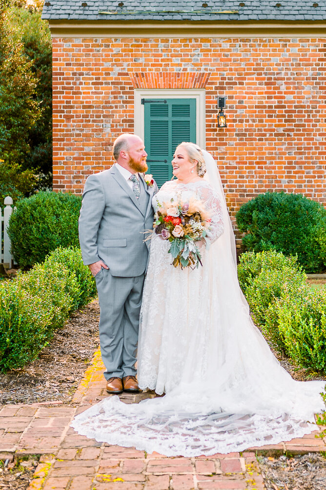 SevenSprings_VirginiaWedding_Fall_Halloween_youseephotography_RachelEric_pic91.jpg