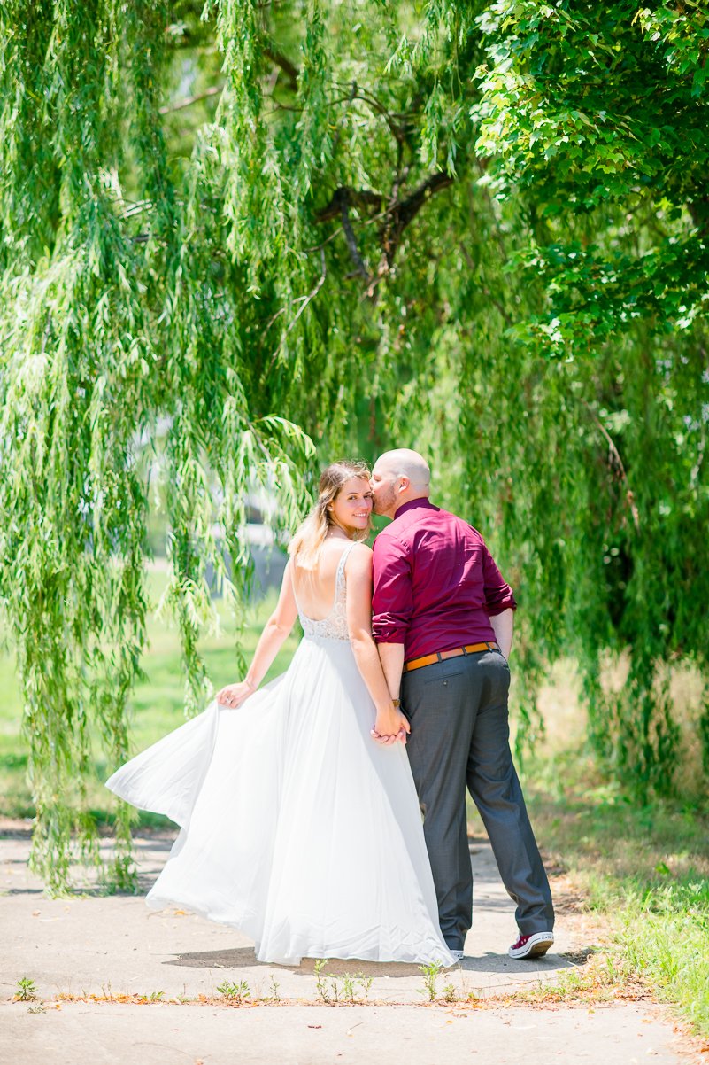 FredericksburgWeddingPhotographer_Elopement_Summer_lightandairy_youseephotography_ChrisSarah_pic00025.jpg