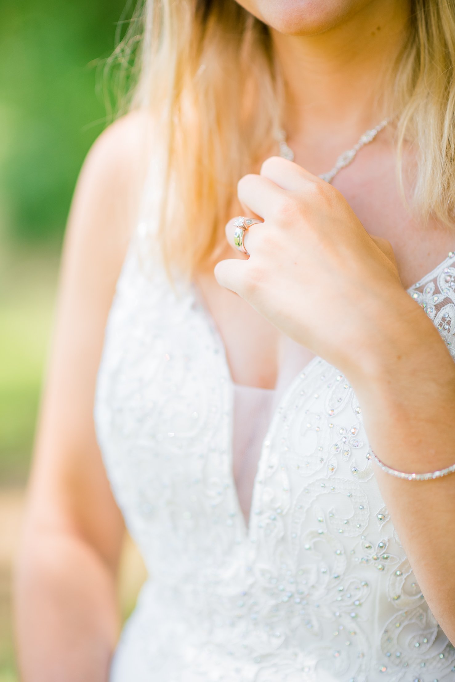 FredericksburgWeddingPhotographer_Elopement_Summer_lightandairy_youseephotography_ChrisSarah_pic00032.jpg