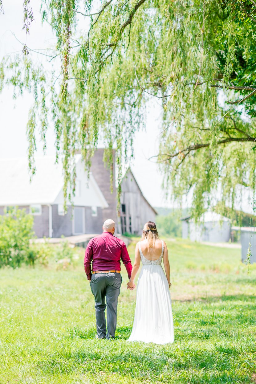 FredericksburgWeddingPhotographer_Elopement_Summer_lightandairy_youseephotography_ChrisSarah_pic00050a.jpg