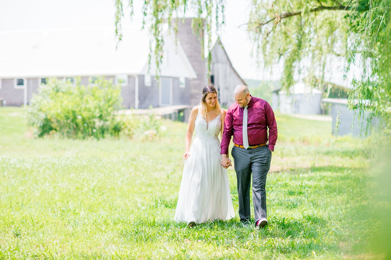 FredericksburgWeddingPhotographer_Elopement_Summer_lightandairy_youseephotography_ChrisSarah_pic00059.jpg