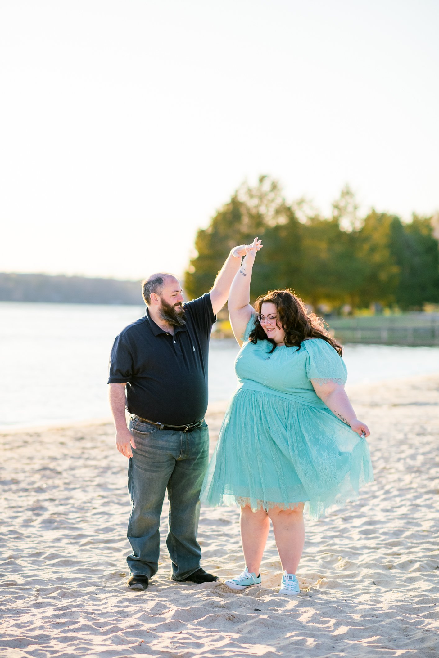 engagement_LakeAnna_fredericksburgweddingphotographer_youseephotography_LyndseyRoy_blog_pic25.jpg