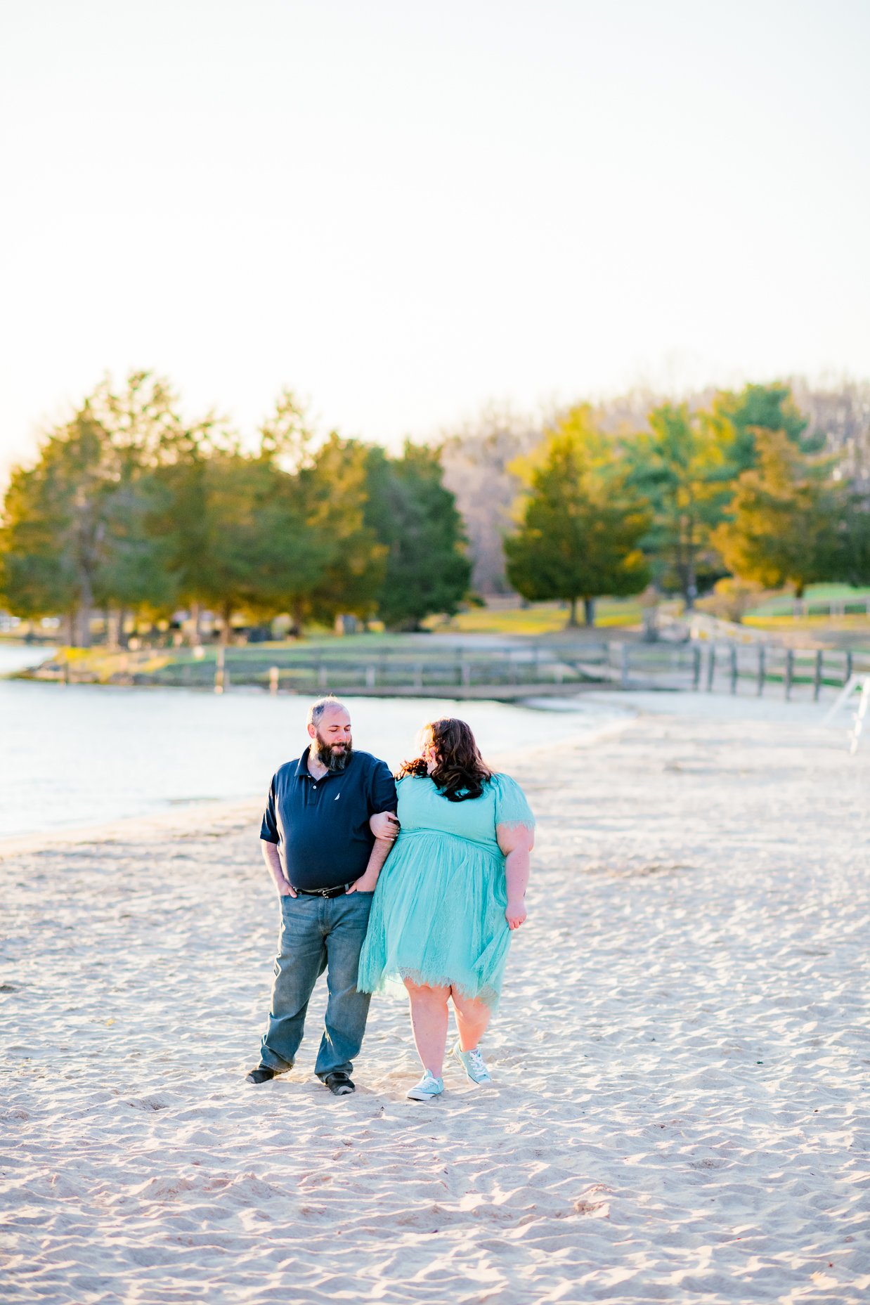 engagement_LakeAnna_fredericksburgweddingphotographer_youseephotography_LyndseyRoy_blog_pic52.jpg