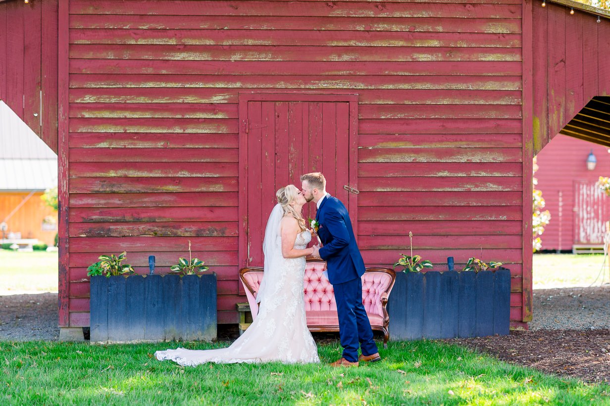 BarnsOfKanak_RichmondWedding_FallWedding_VirginiaBride_youseephotography_TraylorPobiak_pic34.jpg