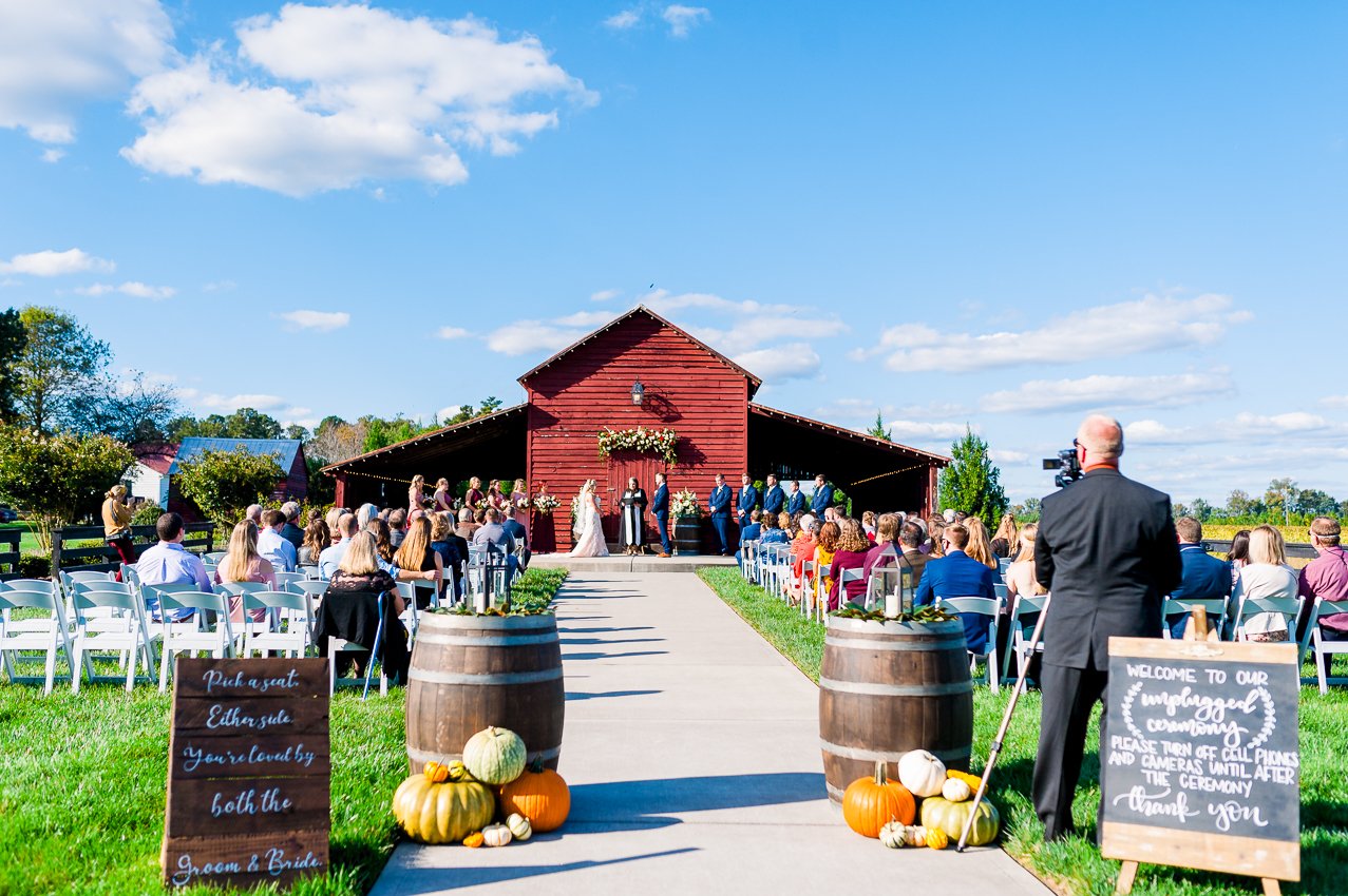 BarnsOfKanak_RichmondWedding_FallWedding_VirginiaBride_youseephotography_TraylorPobiak_pic172.jpg